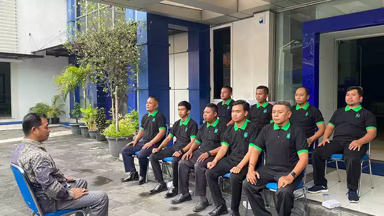 Outsourcing Sopir Lombok PT. SKM  Legal